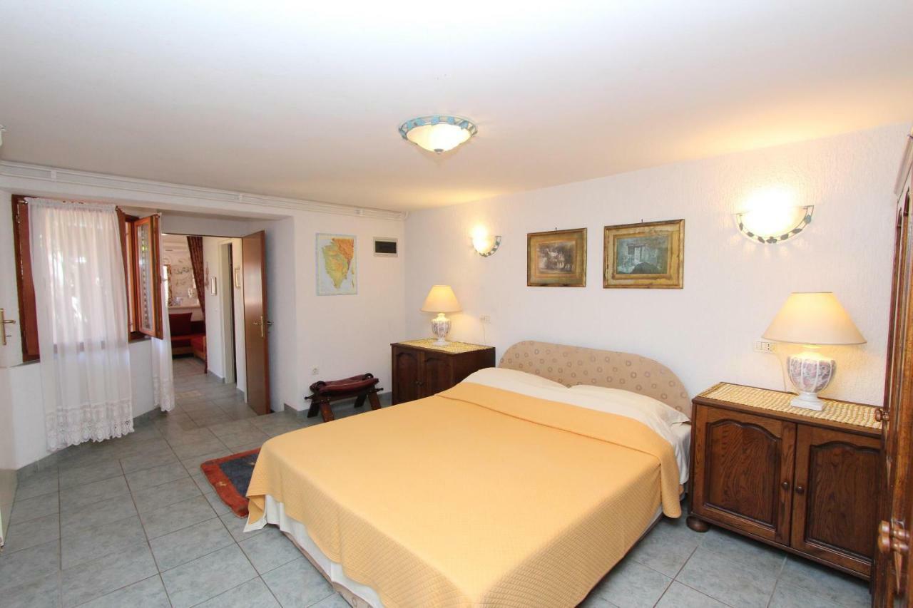 Apartments Villa Lucu Rovinj Eksteriør bilde